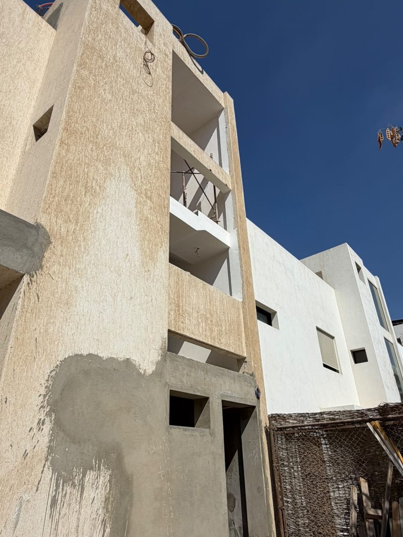 Site photo of the villa facade opening